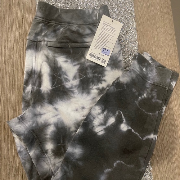 lululemon athletica Other - NWT LULULEMON City Sweat Jogger French Terry L